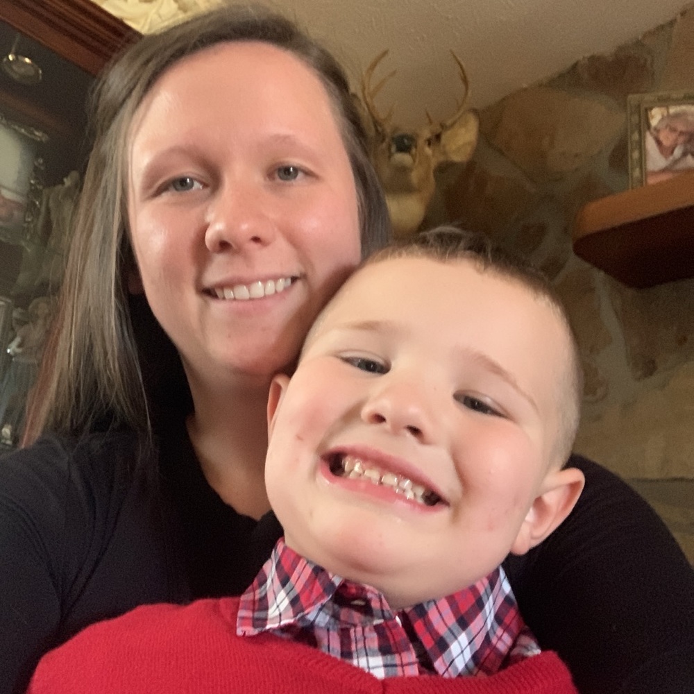 Meet your Posher, Alicia